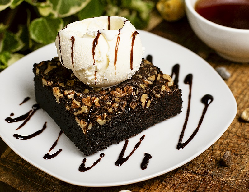 slice-chocolate-brownie-with-walnut-vanilla-ice-cream